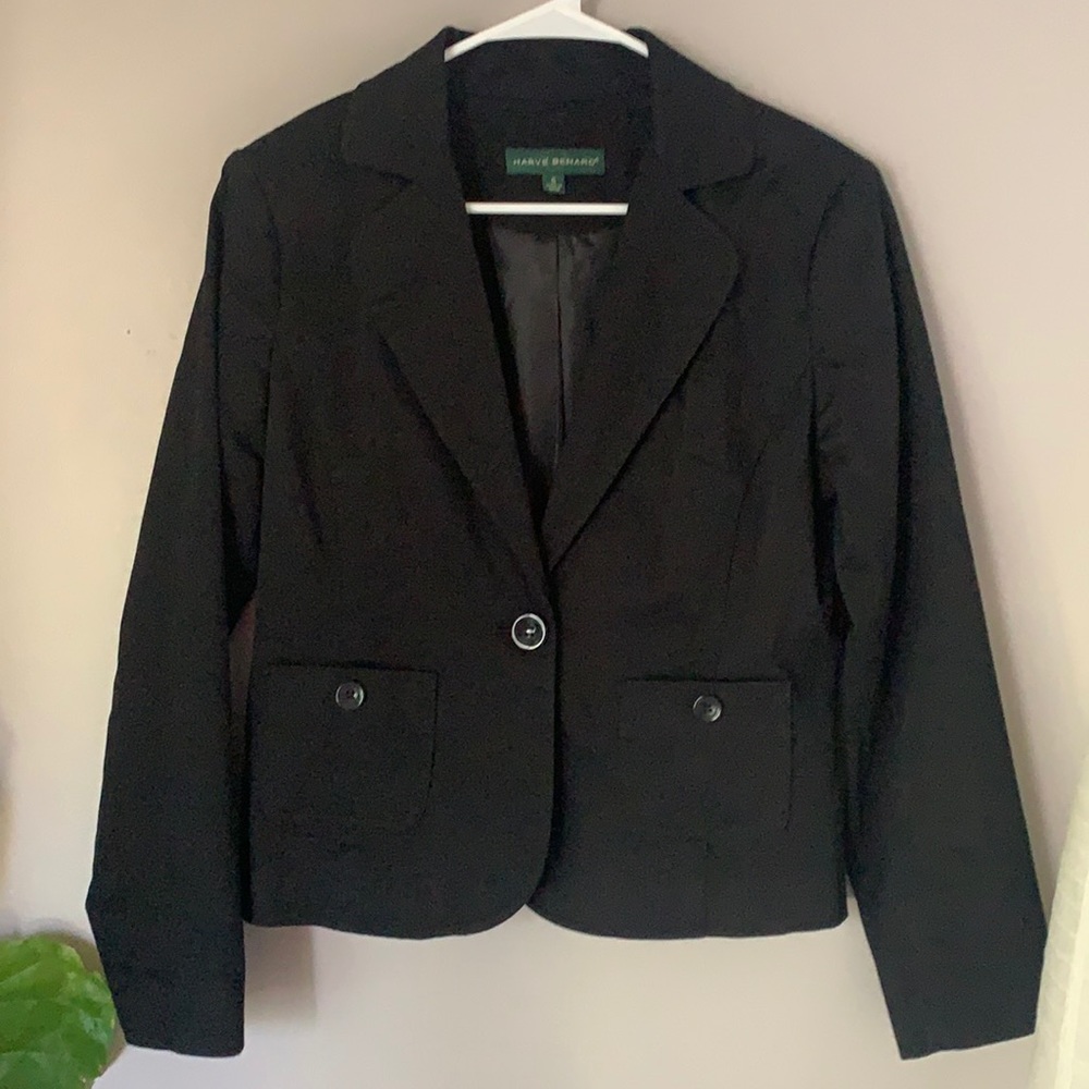 Harve Benare Women’s Black Blazer